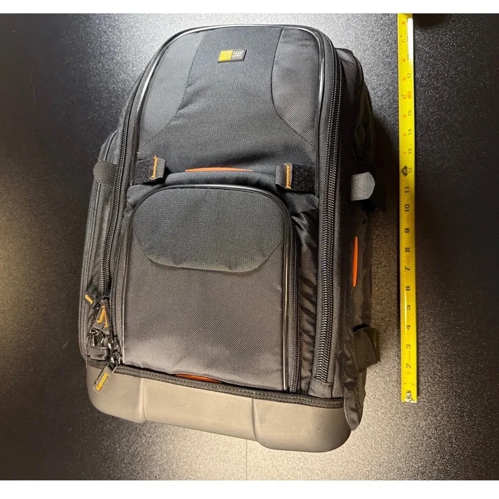 Case Logic SLRC-206 Professional SLR Camera Backpack Orange Interior / Dividers - Picture 1 of 16